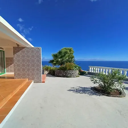 Private Oceanfront With 180 Degree Sea View, 100 M Terrace *