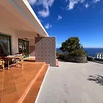 Private Oceanfront With 180 Degree Sea View, 100 M Terrace Funchal