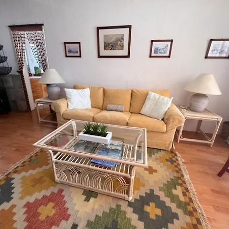 Private Oceanfront With 180 Degree Sea View, 100 M Terrace Holiday home Funchal (Madeira)