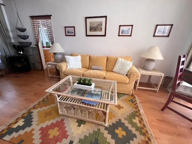 Private Oceanfront With 180 Degree Sea View, 100 M Terrace 度假居 丰沙尔